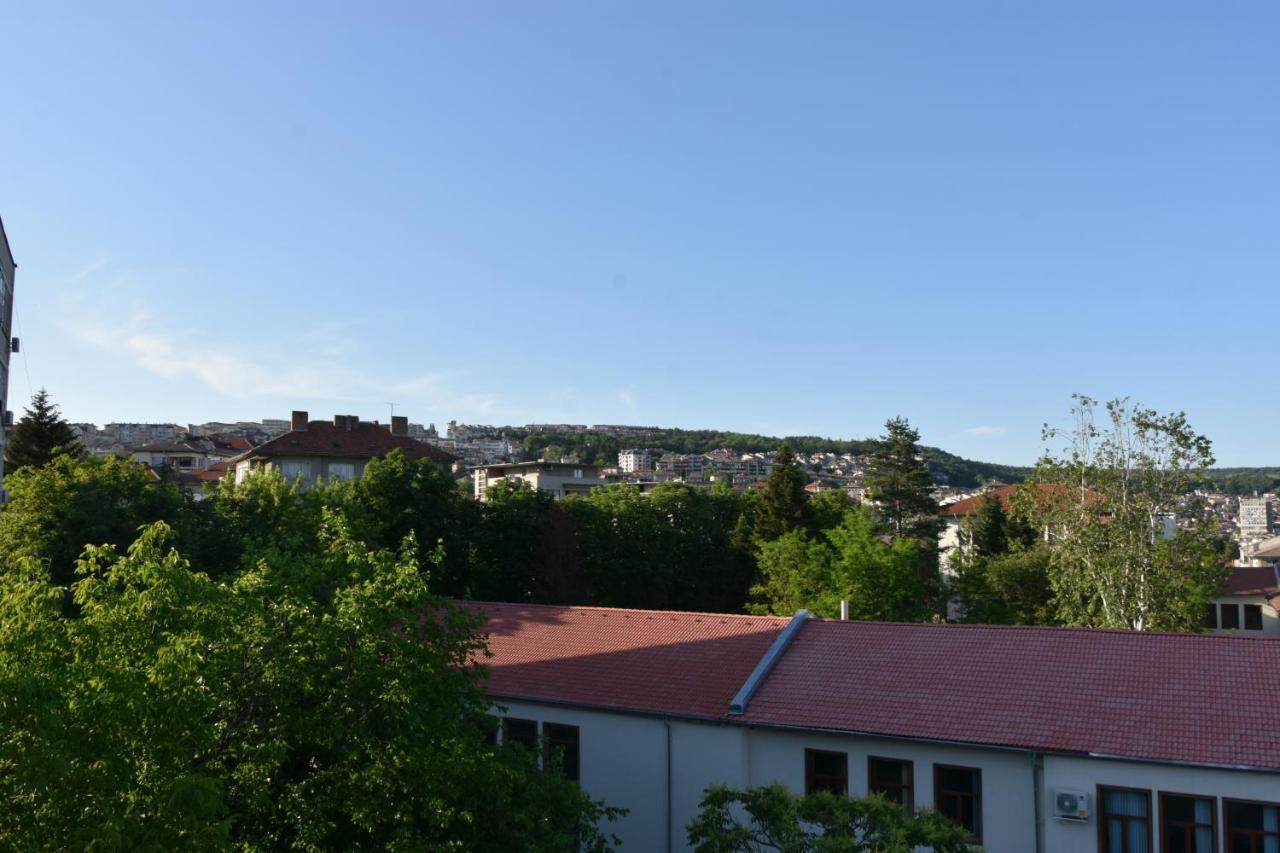 Tarnovo Studios City Center Veliko Turnovo Bagian luar foto